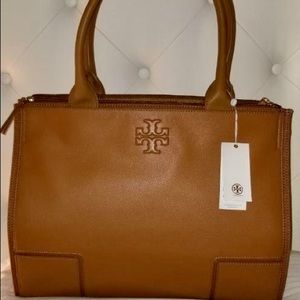 BRAND NEW NEVER EVER USED TORY BURCH TOTE 😊